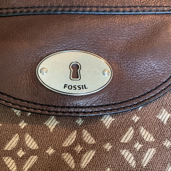Brown fossil cross body purse - Picture 7 of 8